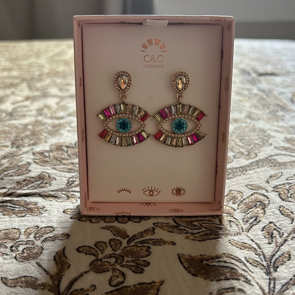 Evil Eye Earrings 🧿